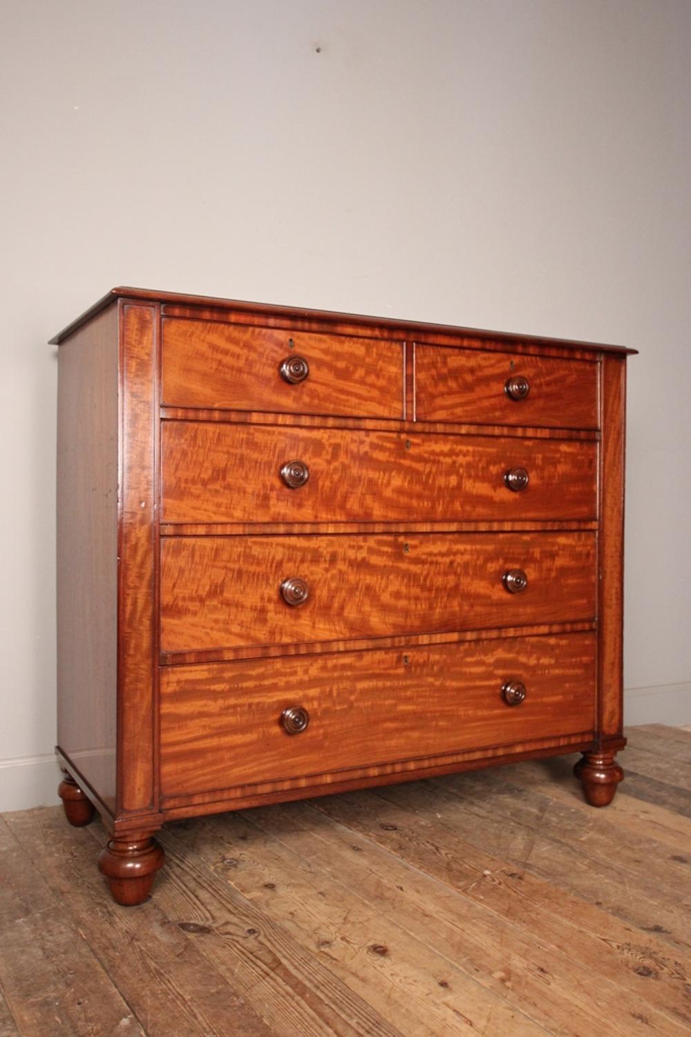Large George IV Mahogany Chest of Drawers