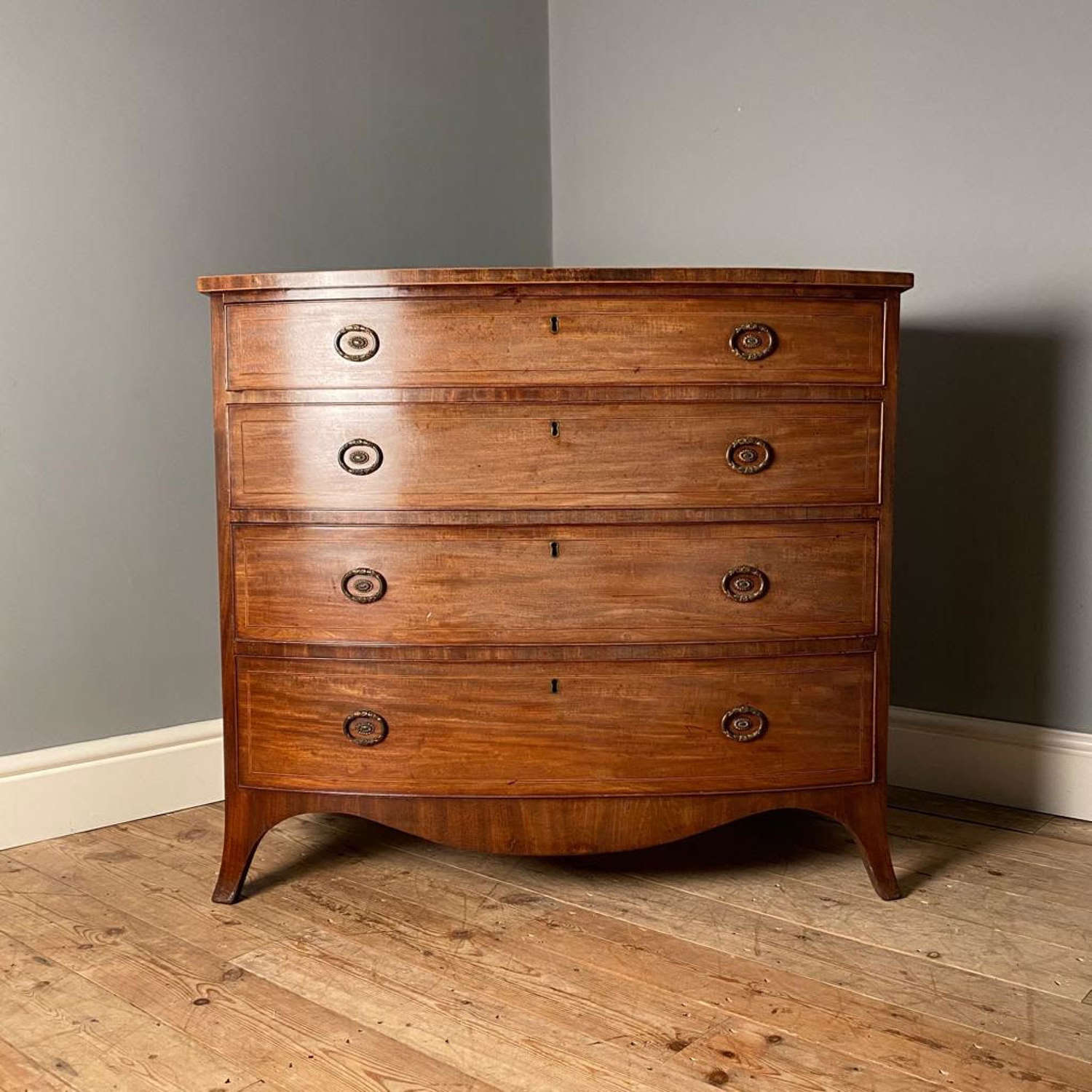 Beautiful Gillows Mahogany Bowfront Chest of Drawers