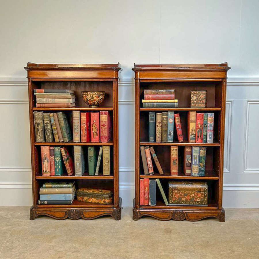 Superb Pair of Figured Oak Dwarf Bookcases
