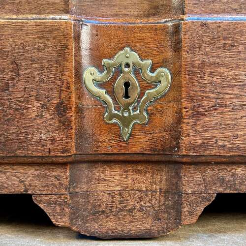18th C Provincial Oak Commode - Saint Malo